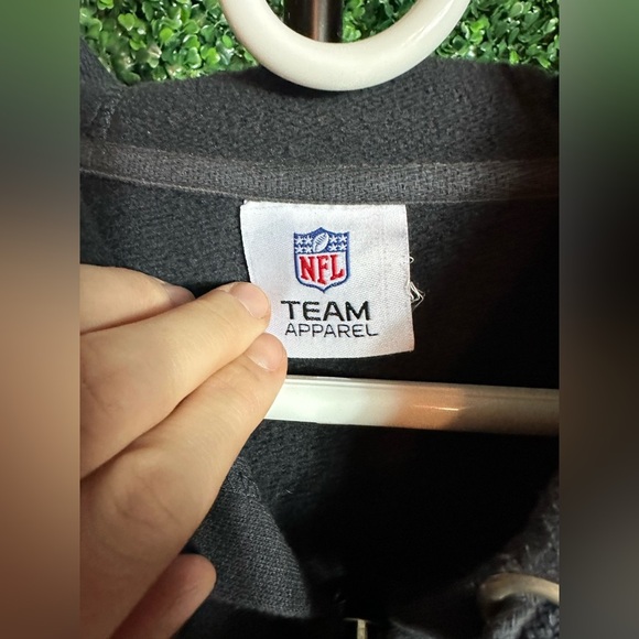 Vintage NFL Pittsburg Steelers Full Zip Hooded Jacket - Picture 8 of 9